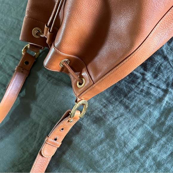 Gucci Drawstring Bucket Bag - Picture 15 of 15